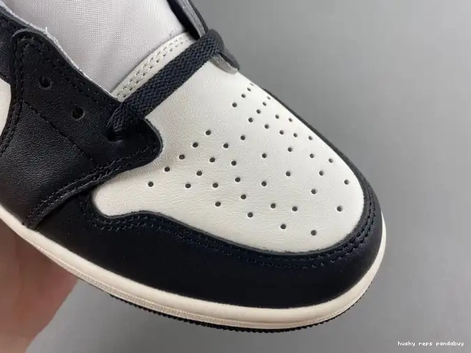 Cheap Husky Jordan Low OG 1 CZ0790-102 Air Mocha 0604